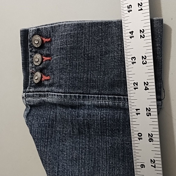 Candies Stretch Denim Capri Jeans Pink Stitching Rhinestone Buttons & Accents 12 - Picture 9 of 11